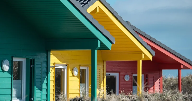 How much do you have to earn to qualify for a $200,000 mortgage?