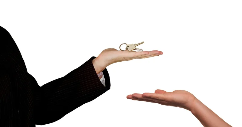 Wait — how many houses does a realtor need to sell for $200,000?